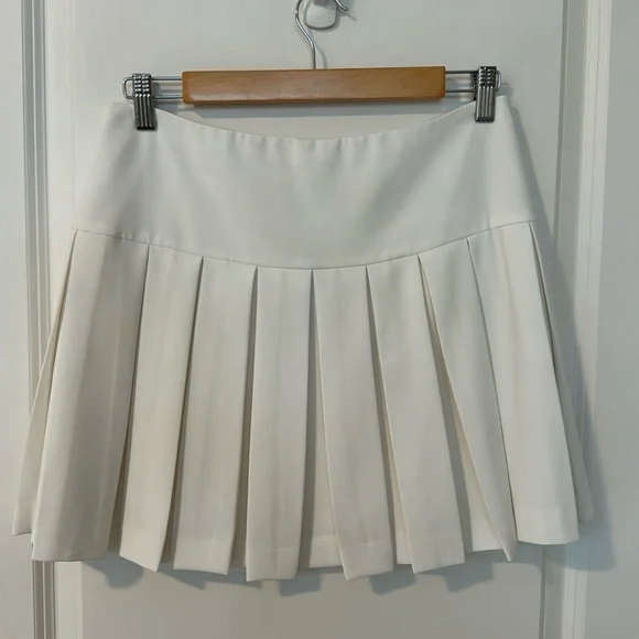 Alice + Olivia Pleated Skirt - Picture 1 of 6